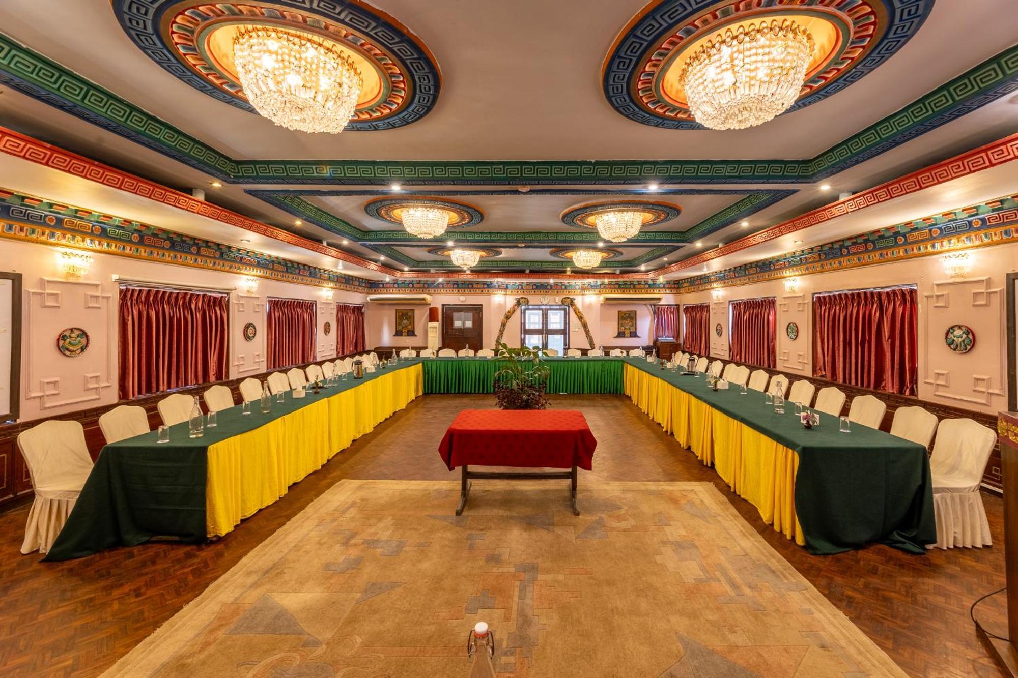 Hotel Marshyangdi Kathmandu Exteriör bild