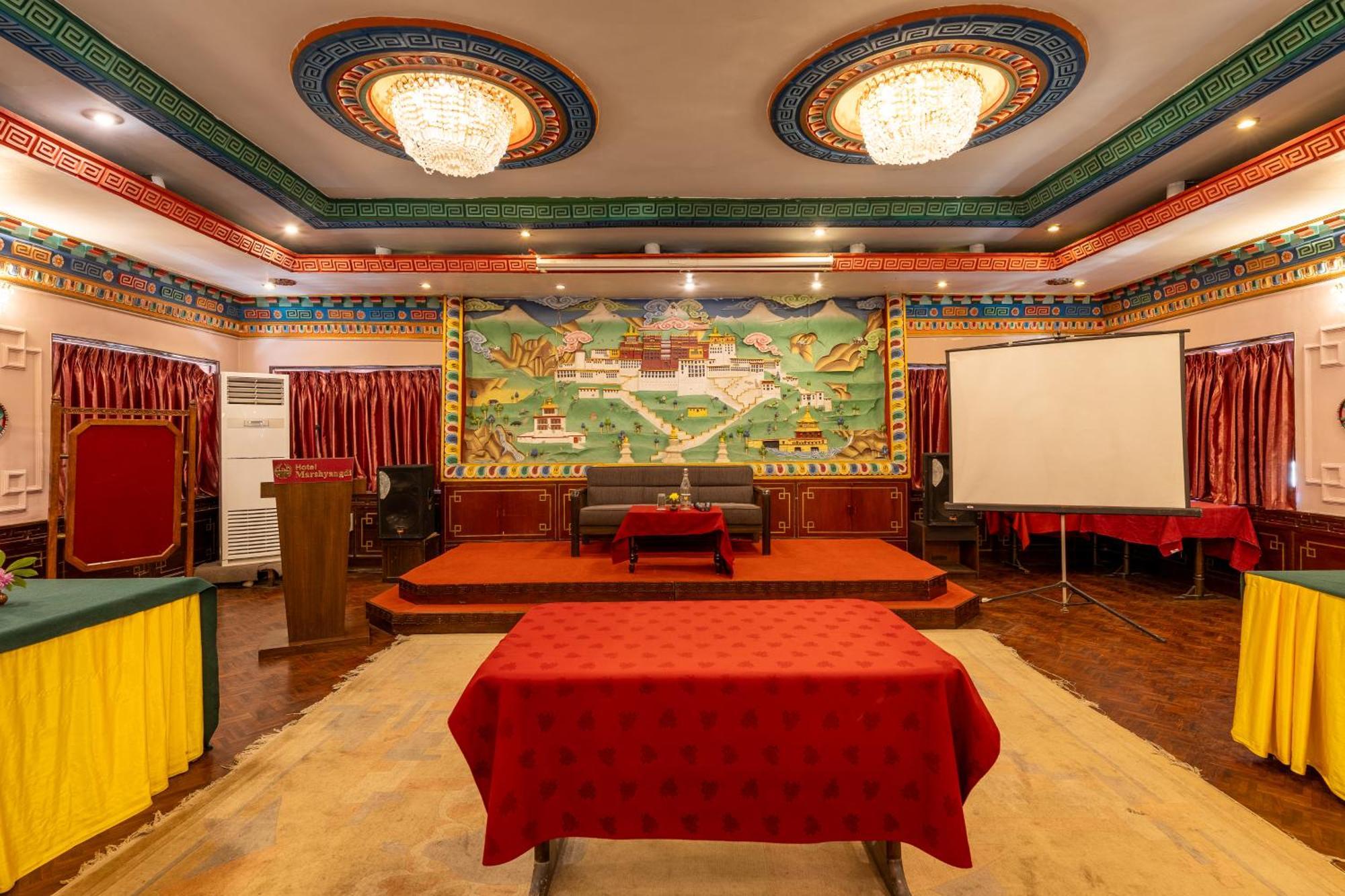 Hotel Marshyangdi Kathmandu Exteriör bild