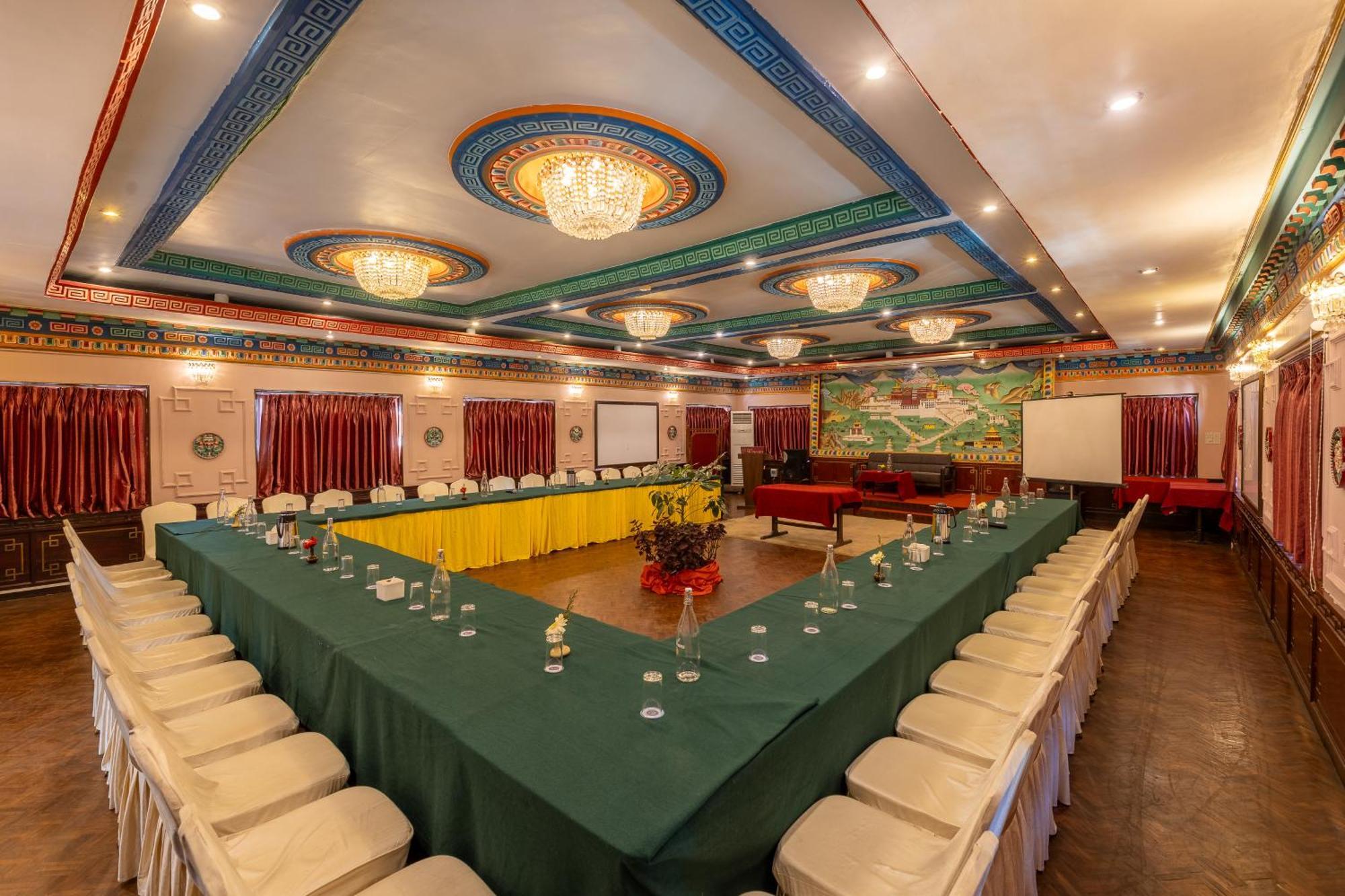 Hotel Marshyangdi Kathmandu Exteriör bild