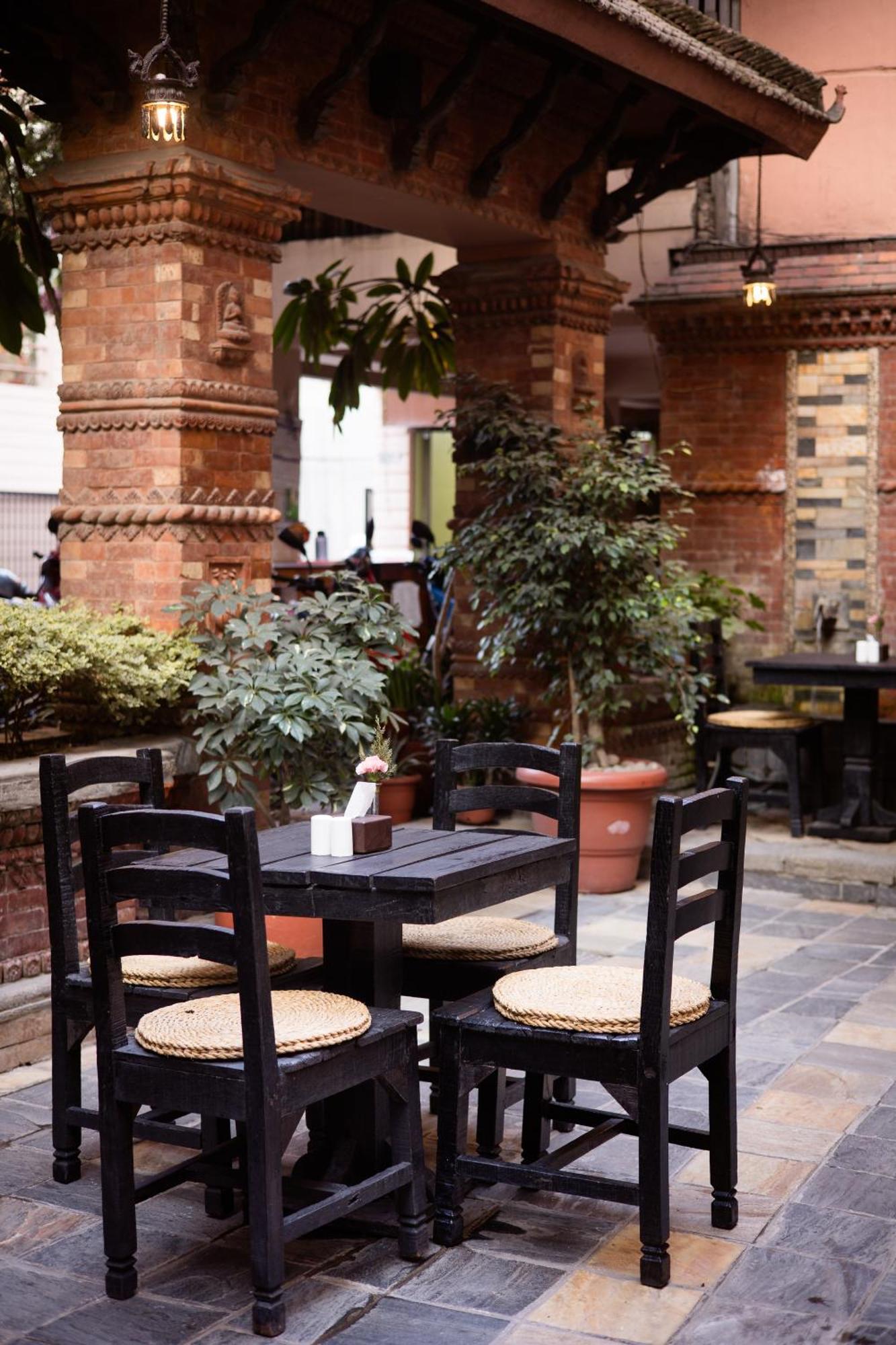 Hotel Marshyangdi Kathmandu Exteriör bild